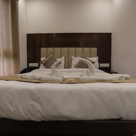 Studioz Paradise Hills Mussoorie Bagian luar foto