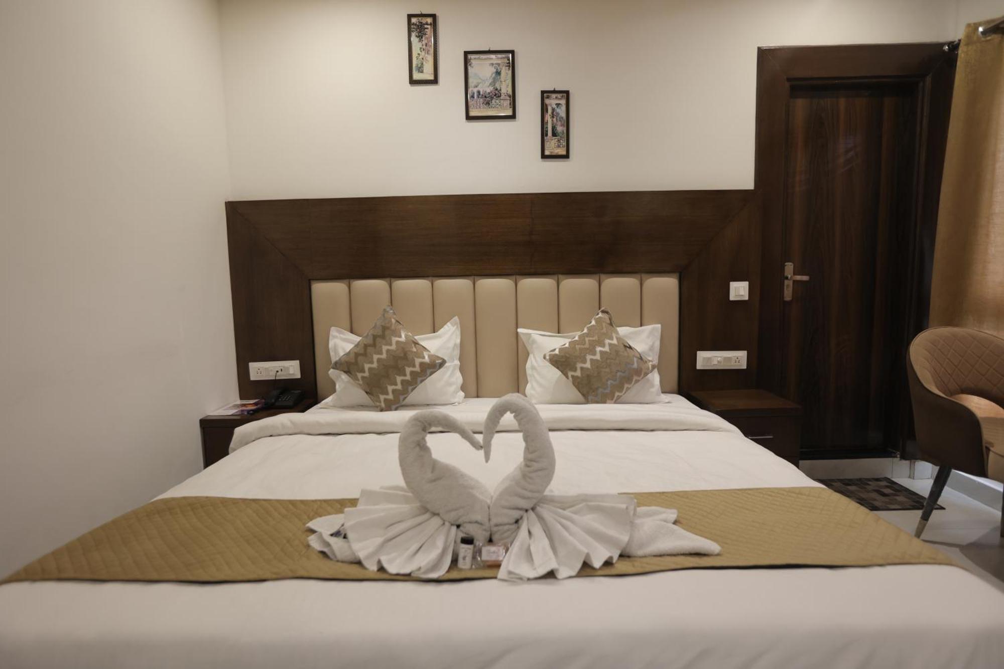 Studioz Paradise Hills Mussoorie Bagian luar foto