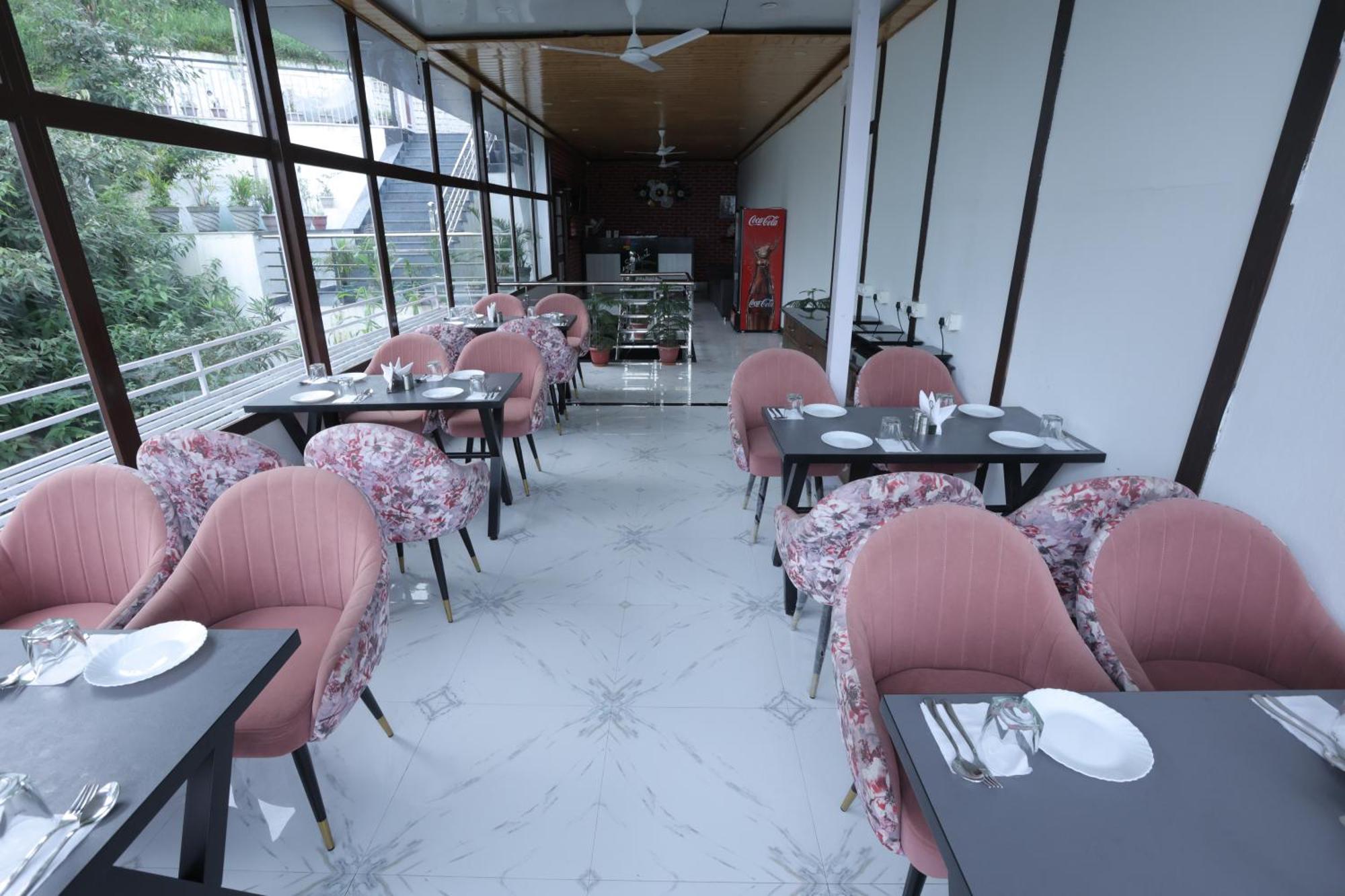 Studioz Paradise Hills Mussoorie Bagian luar foto