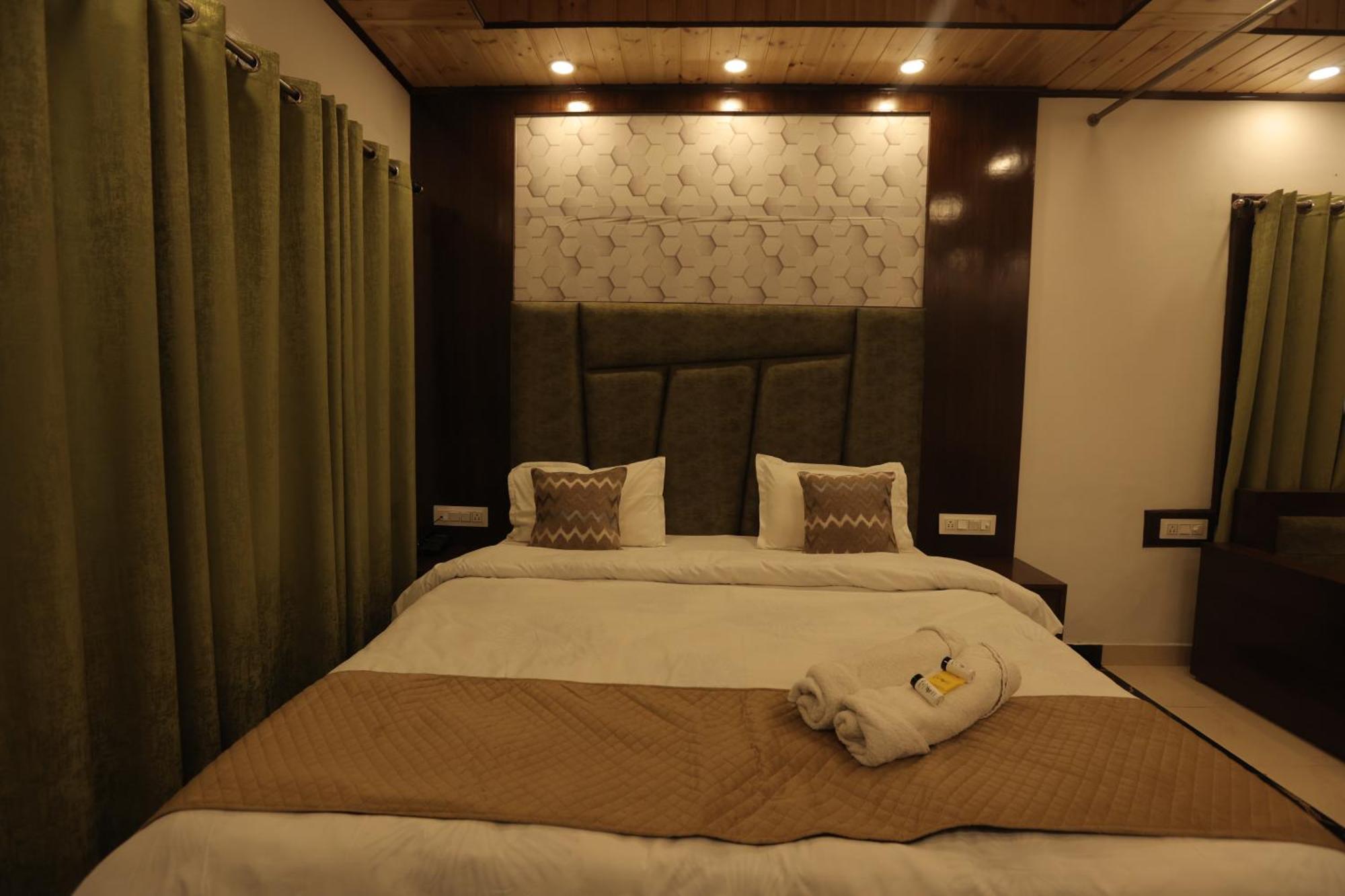 Studioz Paradise Hills Mussoorie Bagian luar foto